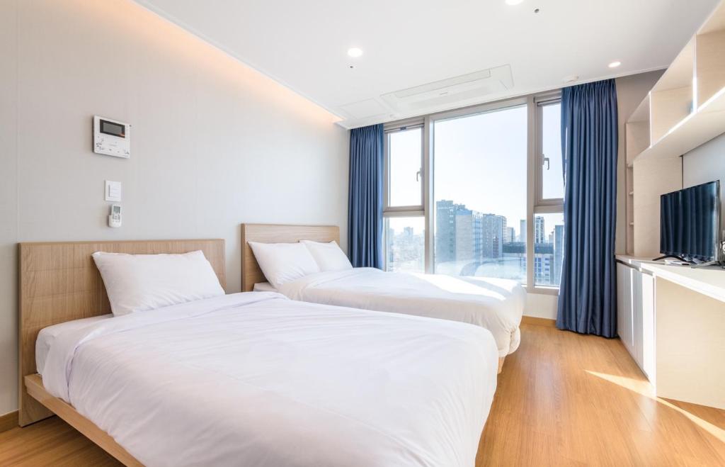 Hi Residences photo 3