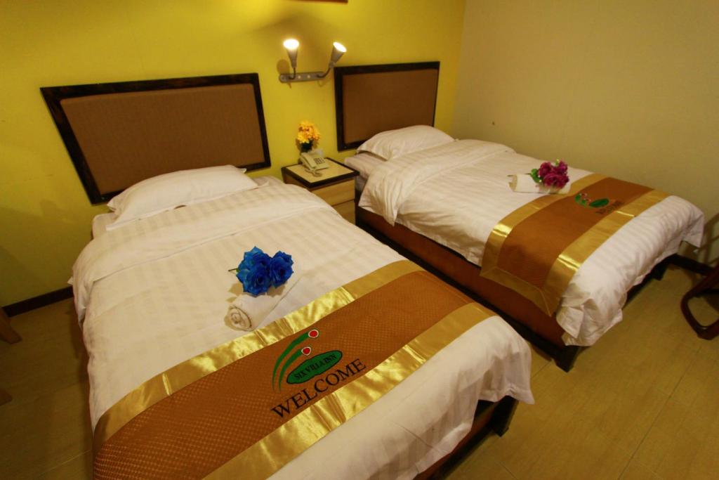 SIX VILLA INN photo 2