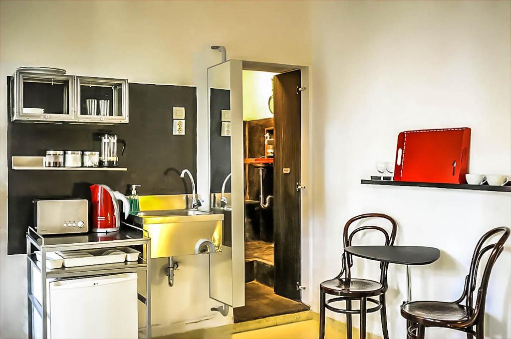 Студио (Номер-студио с видом на сад (2 взрослых)), Athens Green Apartments