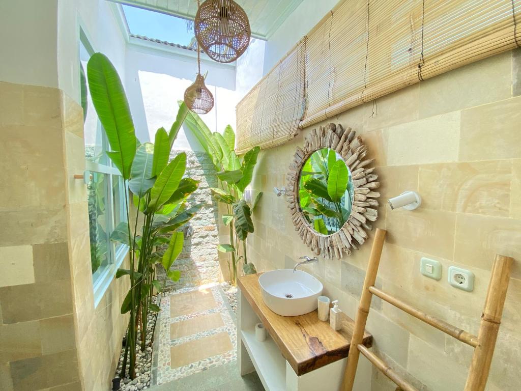 Flamingo Gili Trawangan Room Type - Large Double or Twin Room