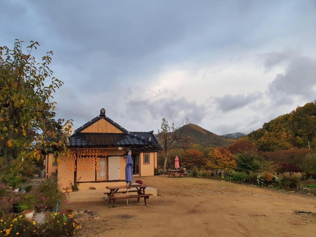 Moonlight House photo 2
