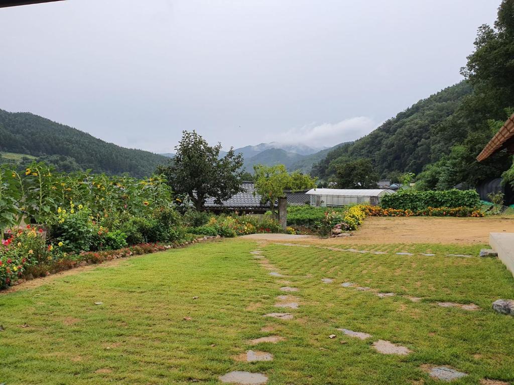 Moonlight House photo 1