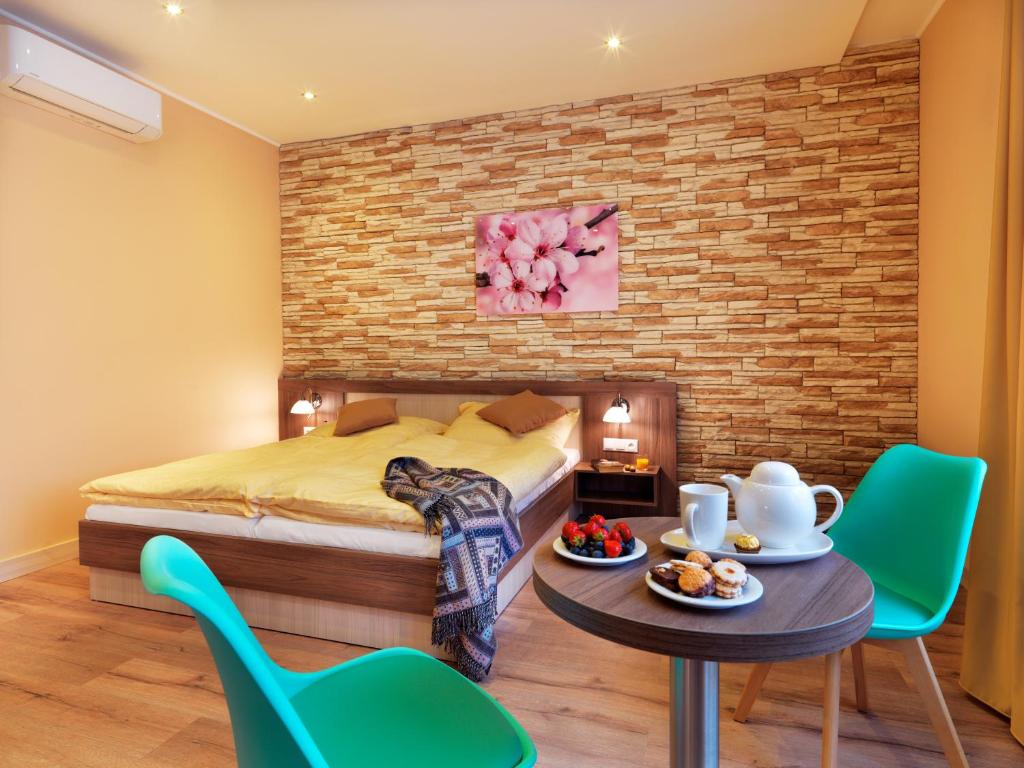 Трехместный (Трехместный номер Делюкс), Hotel Viktor
