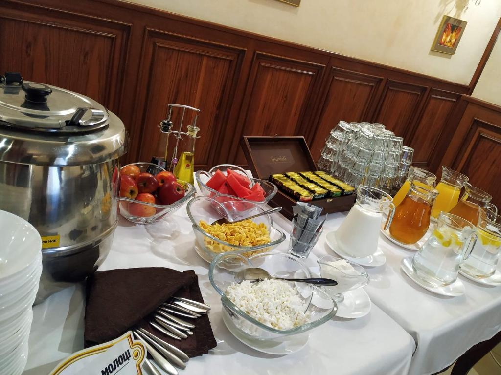 Hotel Ukraine Rivne photo 3