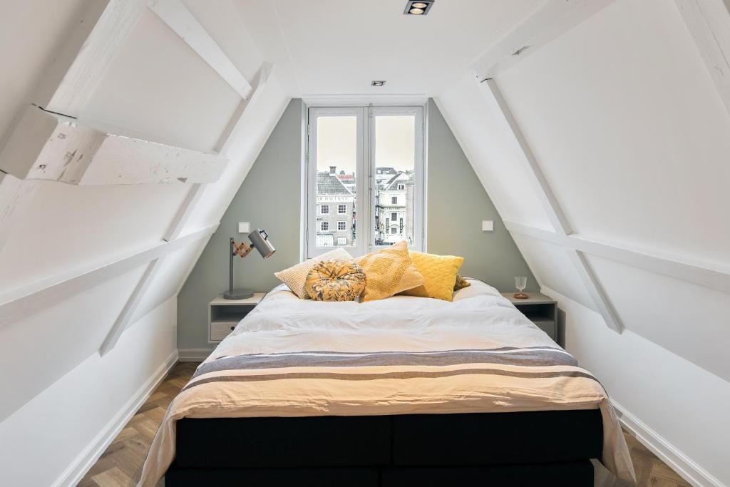 Damrak Short Stay Amsterdam photo 4