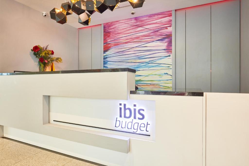 ibis budget Singapore Imperial photo 2