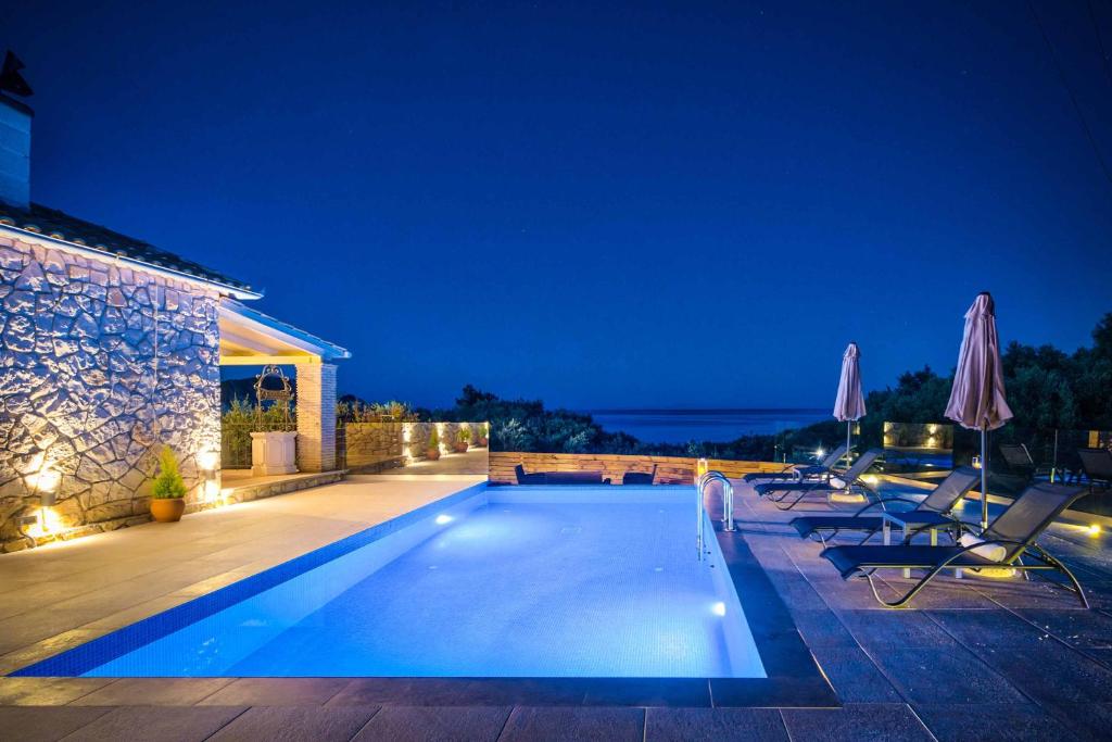 Villa Marathias photo 3