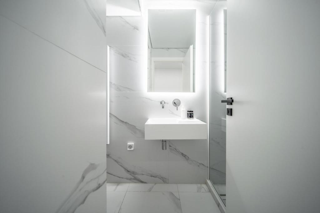 Апартаменты (Апартаменты с балконом), Heritage Boutique Apartments