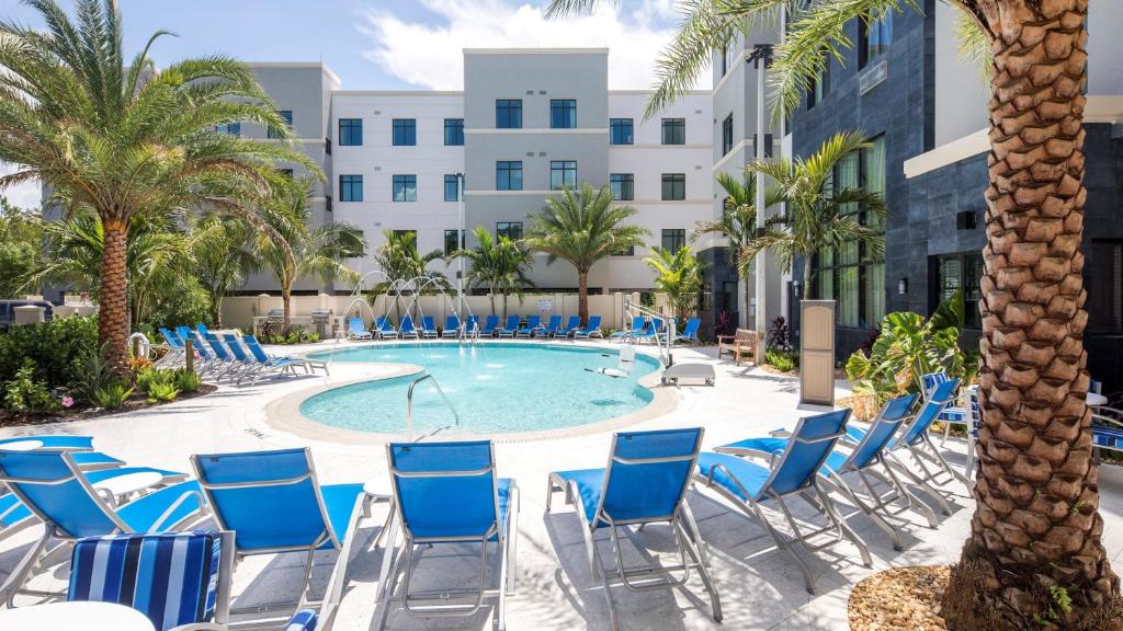 Staybridge Suites - Naples - Marco Island, an IHG Hotel photo 3