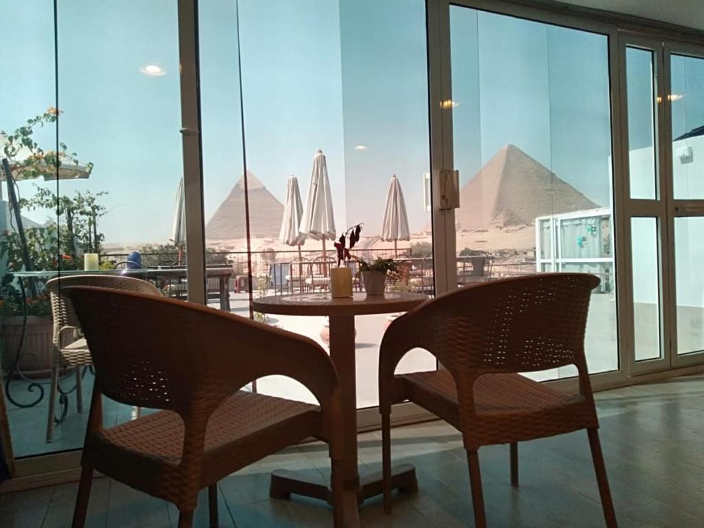 Сьюит (Люкс), Pyramids View Inn