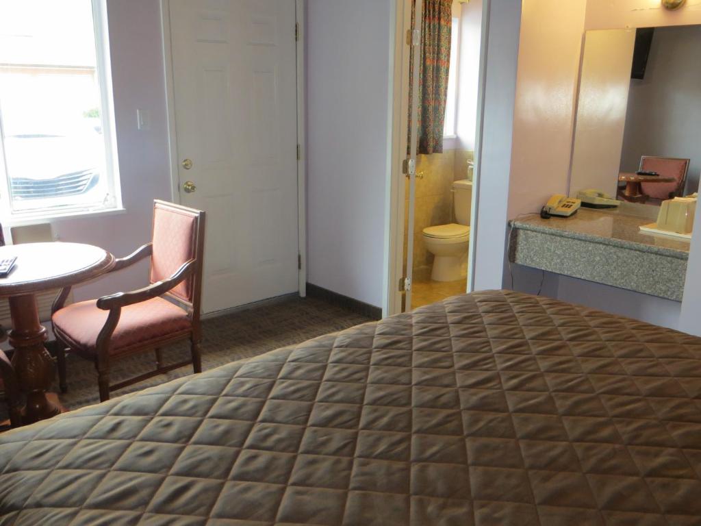 Двухместный (Номер с кроватью размера «king-size» - Для курящих), Park Cienega Motel
