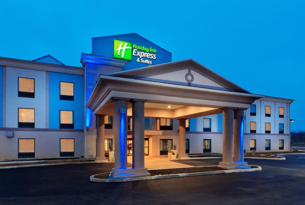 Holiday Inn Express Hotel & Suites York NE - Market, an IHG Hotel image