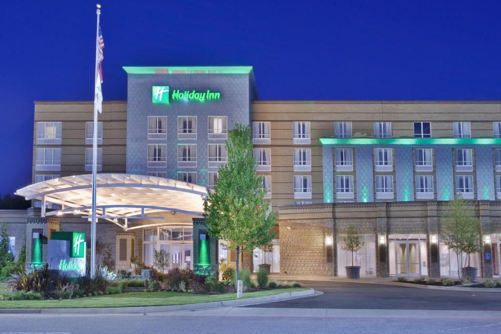 Holiday Inn Macon North, an IHG Hotel image