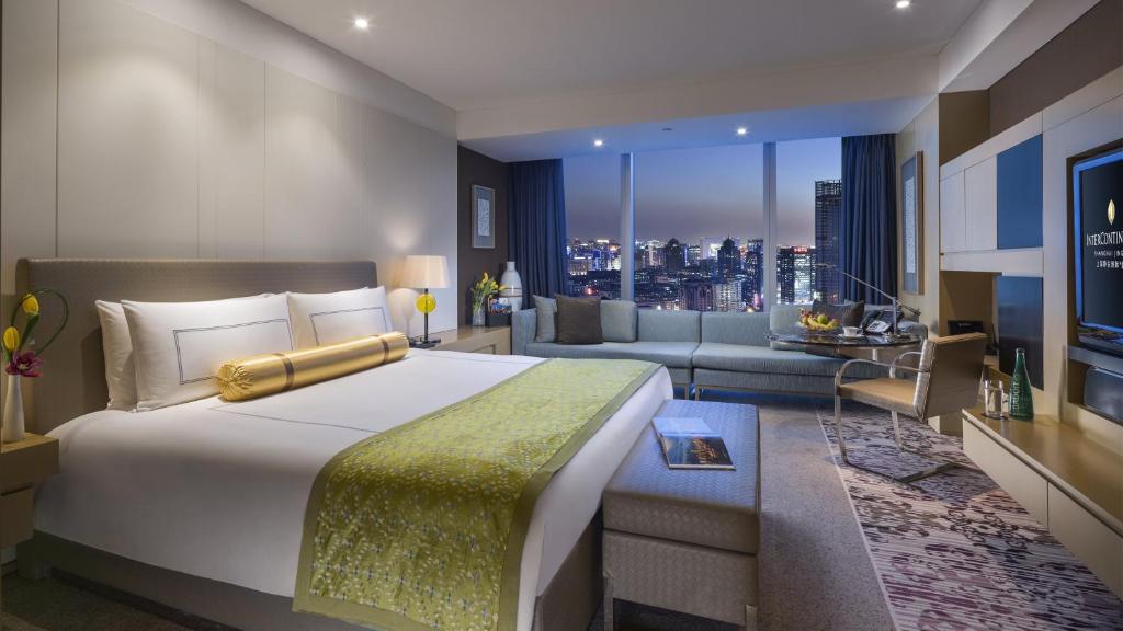 Двухместный (1 King Bed Classic Lounge Access), InterContinental Shanghai Puxi