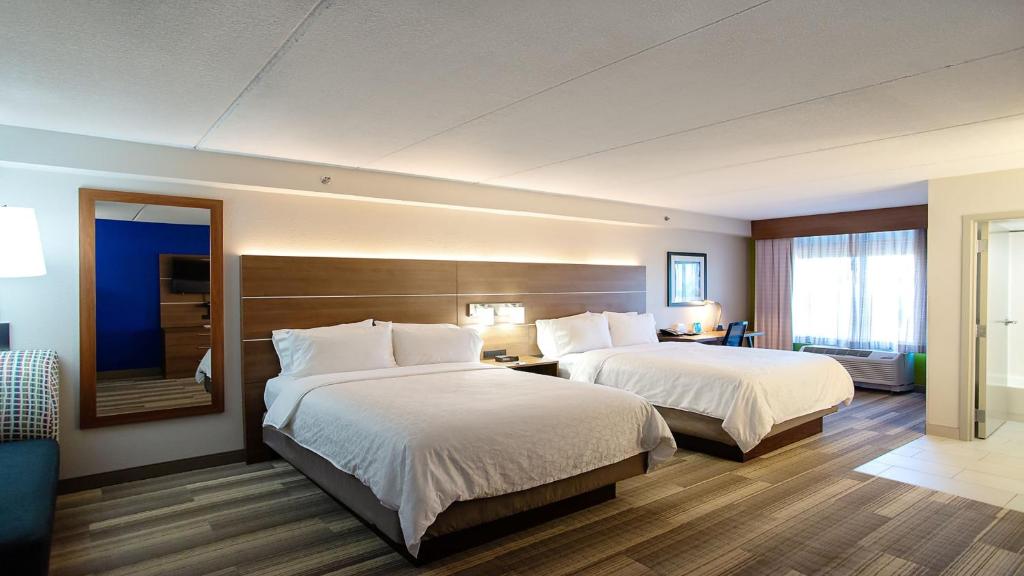 Holiday Inn Express & Suites TEMPE - Tap to explore photos