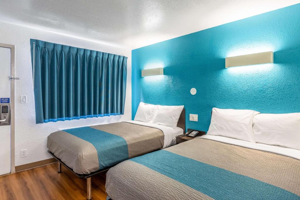 Motel 6-Valdosta, GA - University photo 3