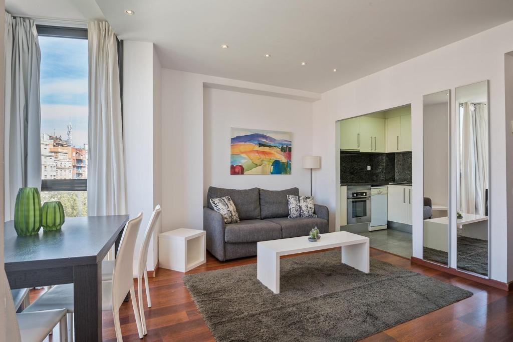 Апартаменты (Апартаменты с 3 спальнями), SLEEP Universitat by STAY