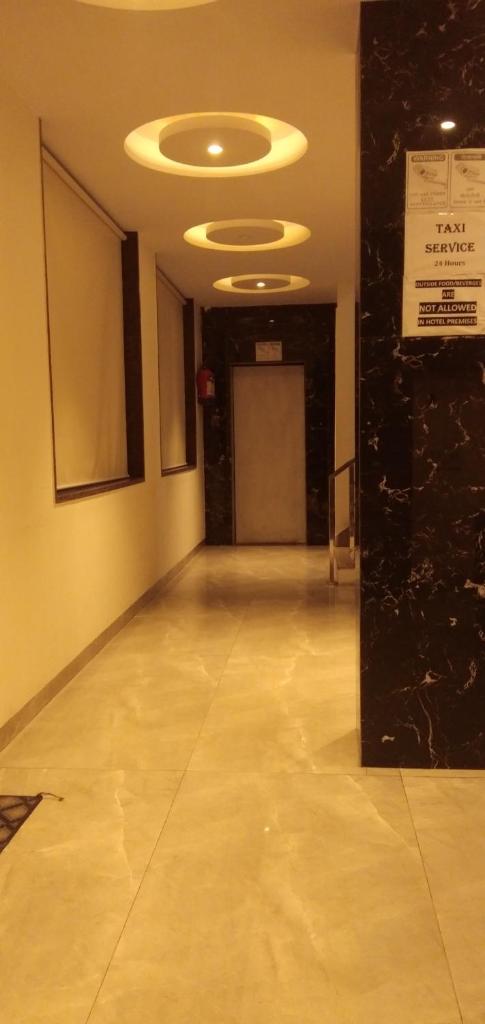 Двухместный (Номер Делюкс), Hotel Aerocity Golden At Delhi Airport