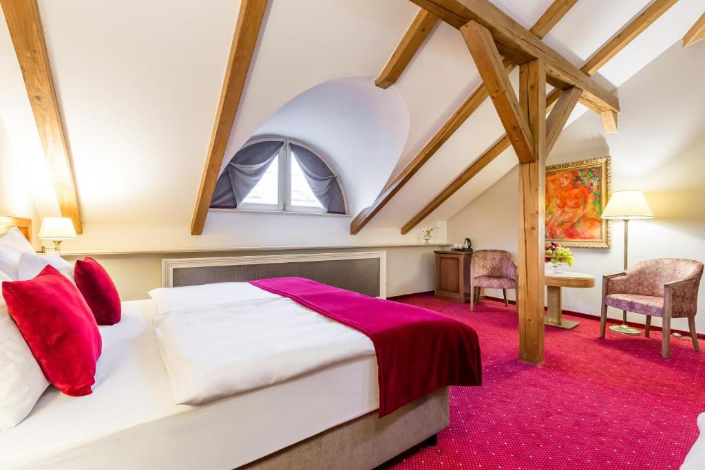 Сьюит (Люкс с 2 спальнями и внутренним двором - Мансарда), Myo Hotel Caruso