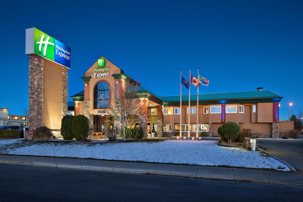Holiday Inn Express Red Deer, an IHG Hotel photo 1