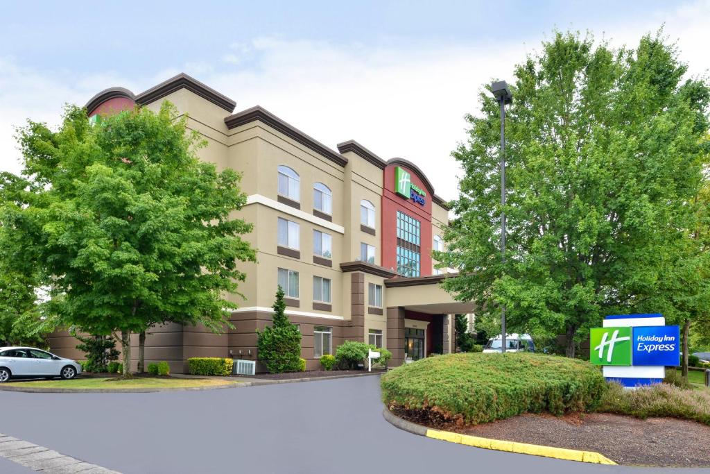 Holiday Inn Express Portland West/Hillsboro, an IHG Hotel image