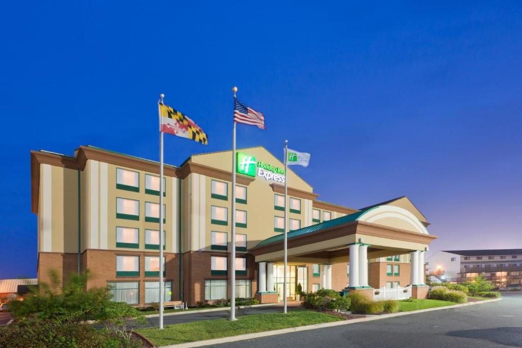 Holiday Inn Express & Suites - Ocean City, an IHG Hotel photo 1