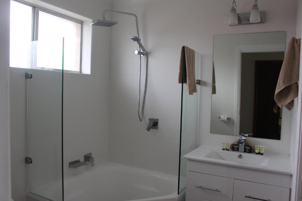 Centrepoint Motel photo 3