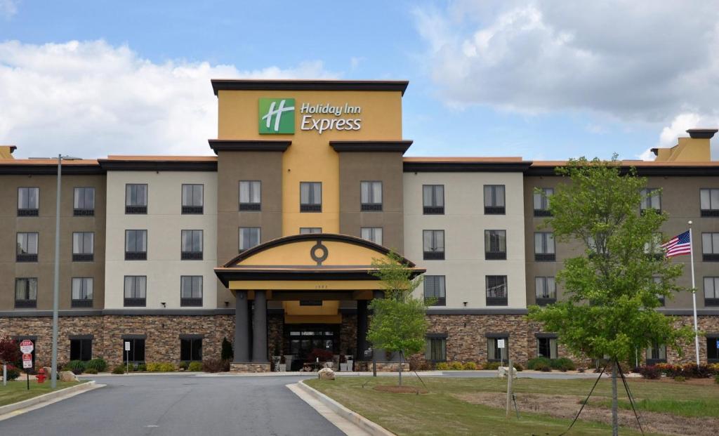 Holiday Inn Express & Suites Perry-National Fairground Area #34, an IHG Hotel image