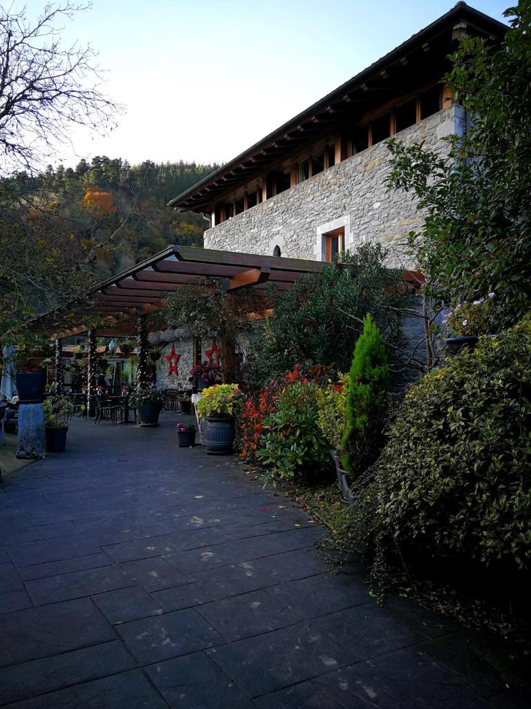 Larramendi Torrea photo 3