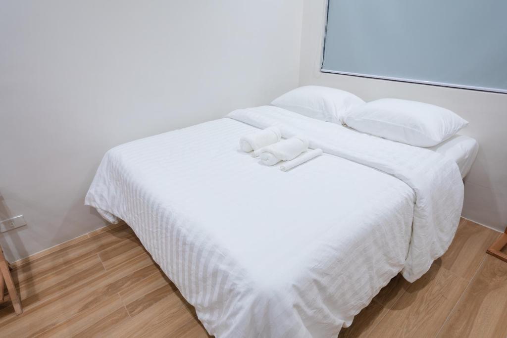 Двухместный (Улучшенный номер с кроватью размера «queen-size»), Arceli's Place - BGC Access
