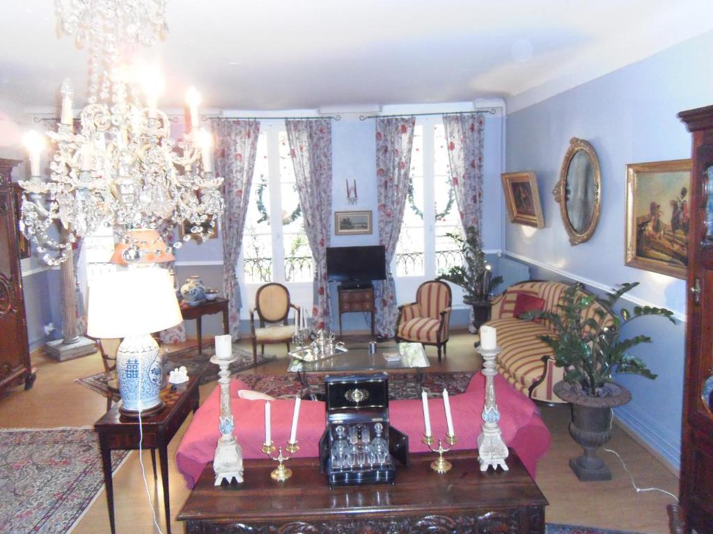 Hôtel des Arceaux photo 3