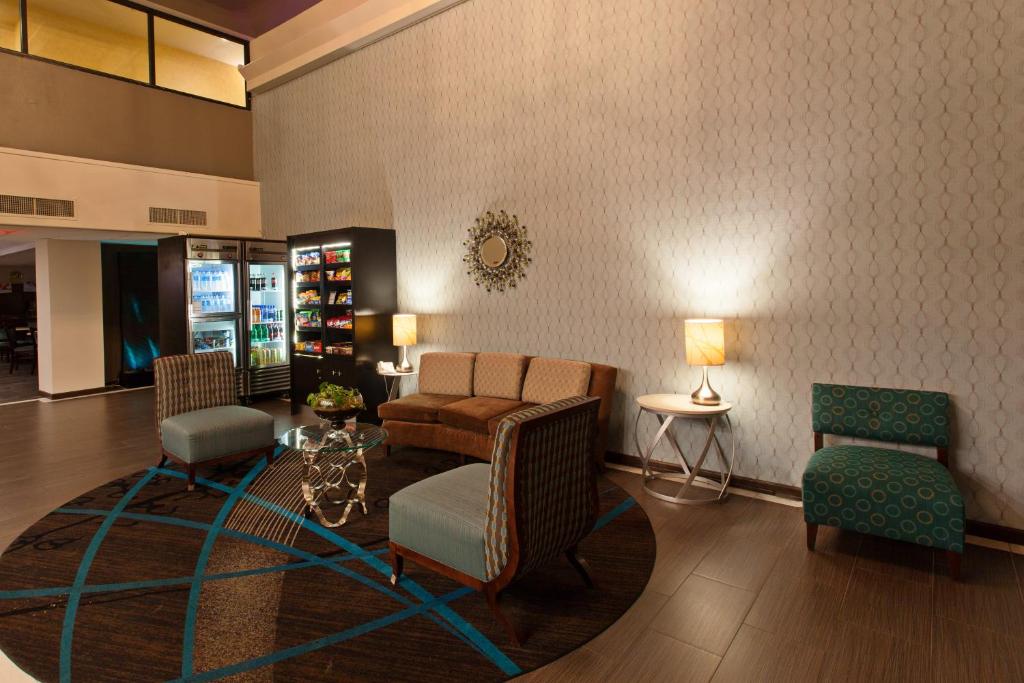 Holiday Inn Express Temecula, an IHG Hotel photo 4