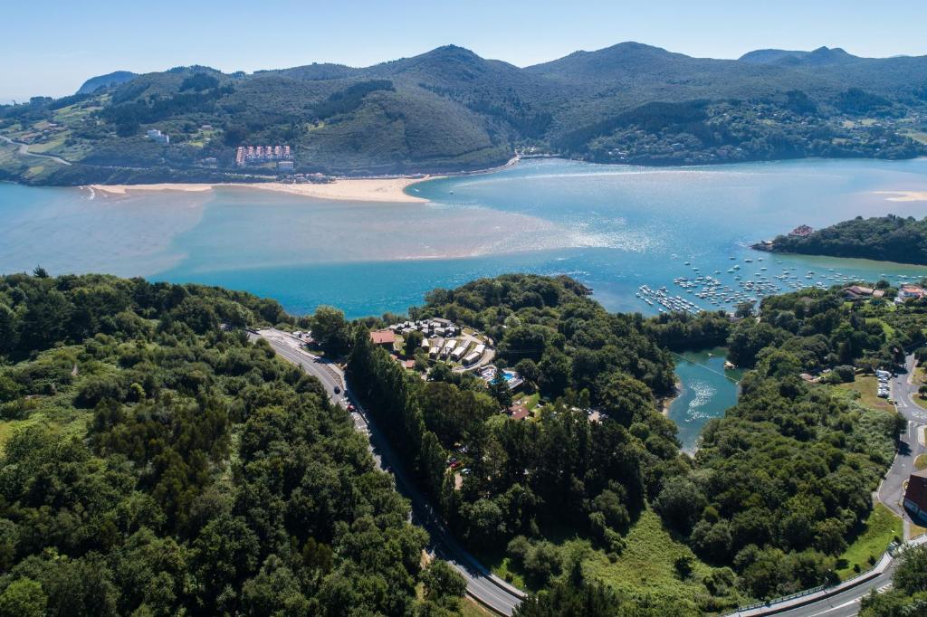 Bungalows Portuondo parkig gratuito
