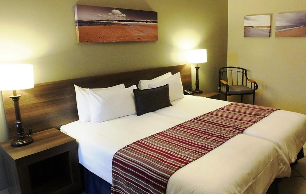 Premier Hotel The Richards Room Type - Standard Room with twin beds