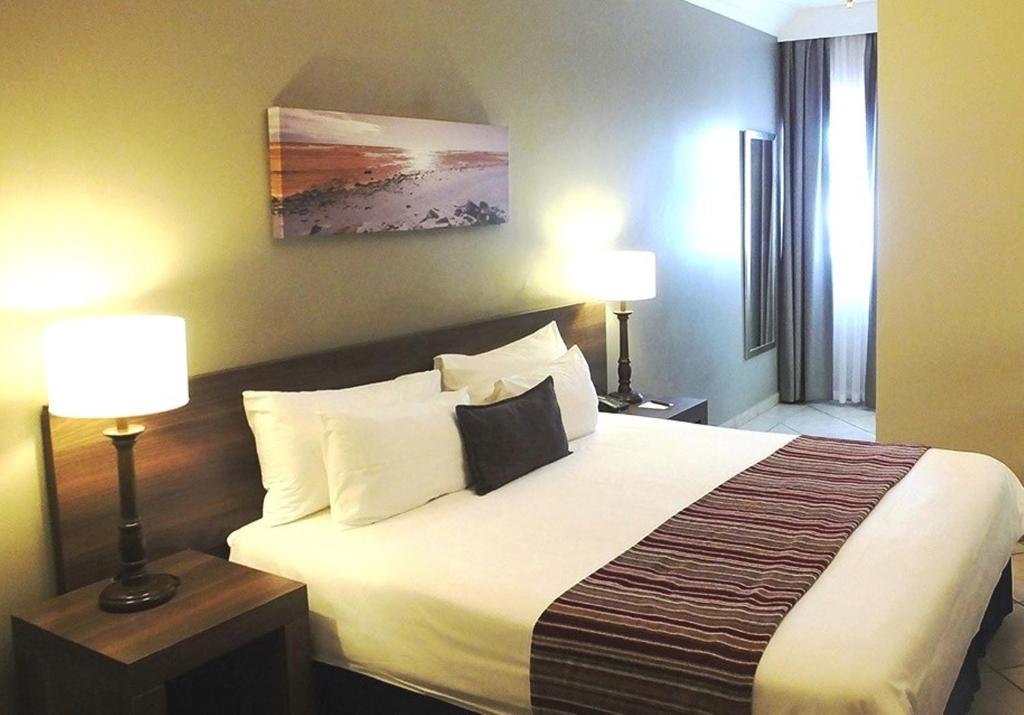 Premier Hotel The Richards Room Type - Standard Room with Double Bed
