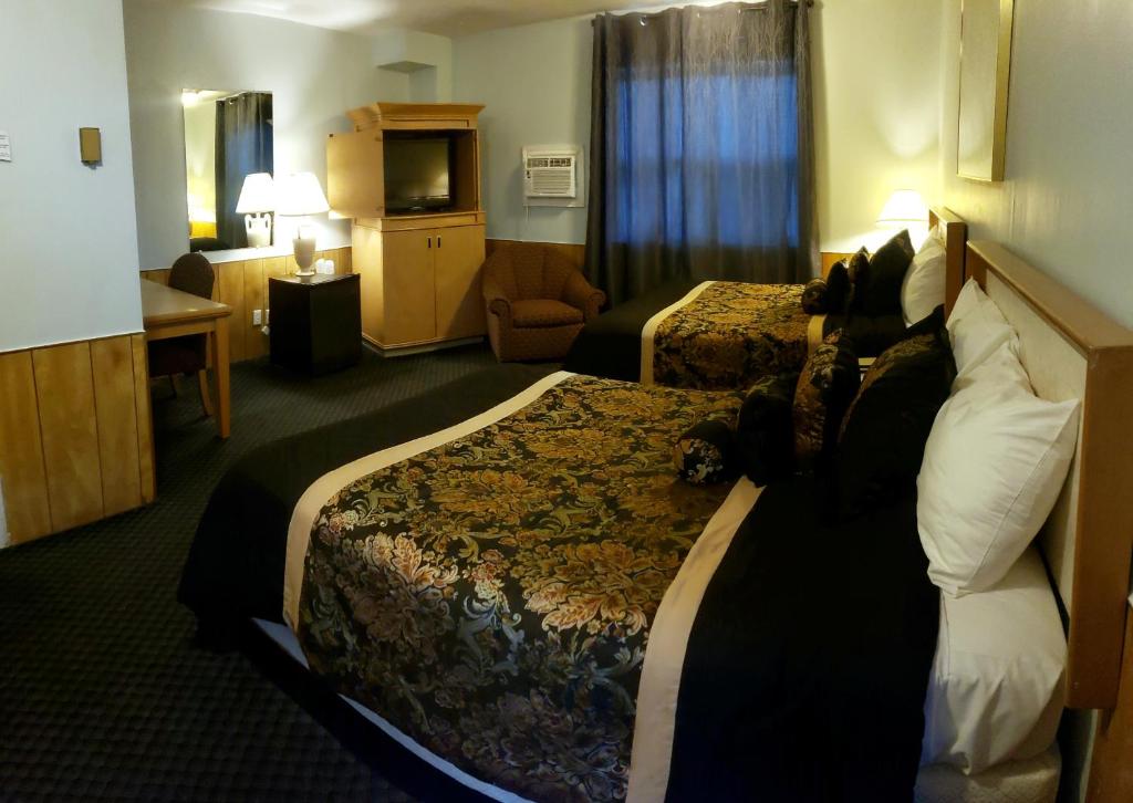 Travellers Motel photo 1