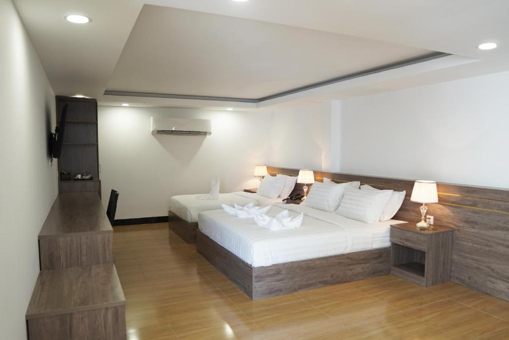 Apple Hotel Three - near PNH airport photo 2