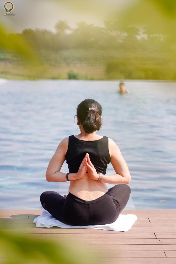 Tomodachi Retreat - Làng Mít