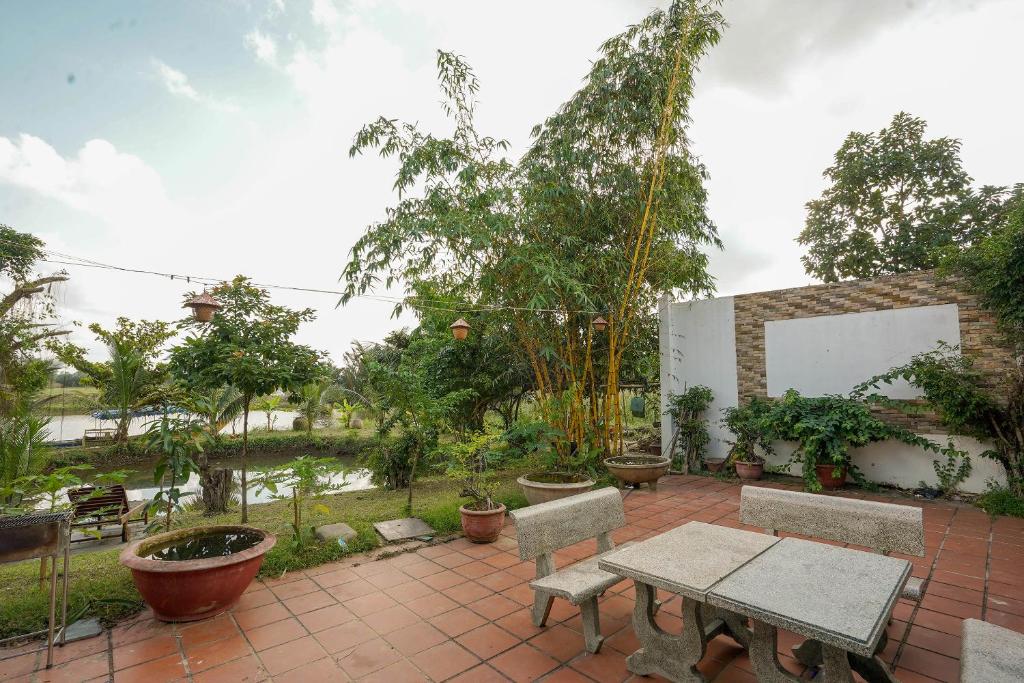 Windy River Homestay