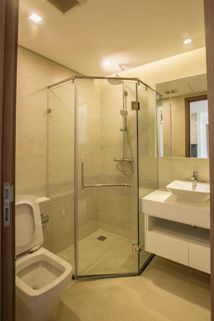 Vinhomes Metropolis *LakeView*/2BR/LuxuryService/Hanoi