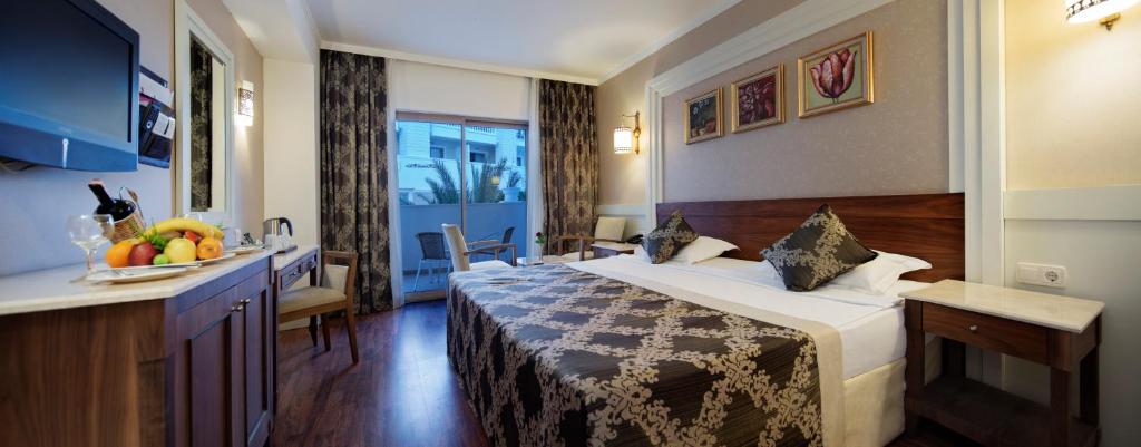 Alba Queen Hotel - Ultra All Inclusive - Tap to explore photos