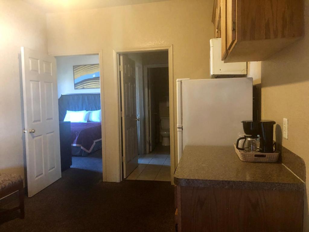 Lone Star Inn & Suites photo 1