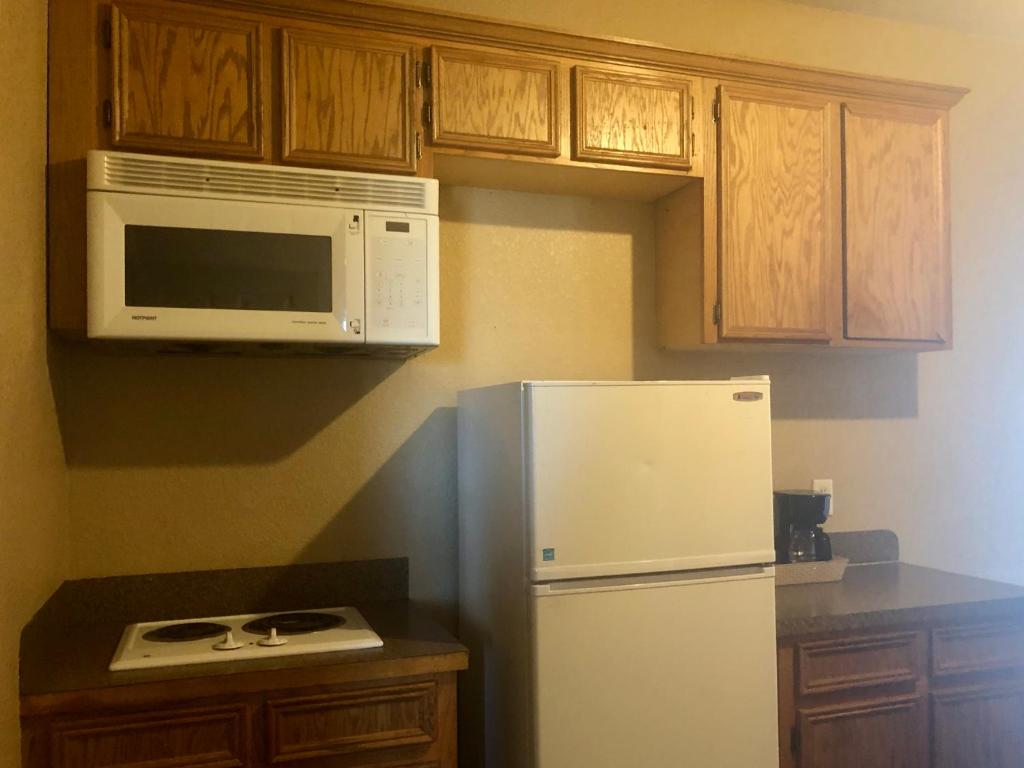 Lone Star Inn & Suites photo 2