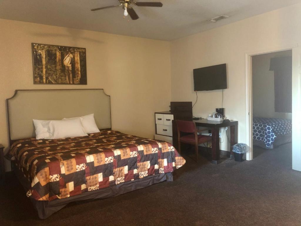 Lone Star Inn & Suites photo 3