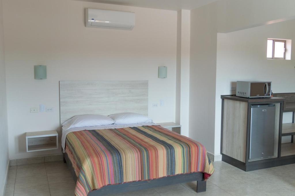 Magnolias Suites Hotel photo 2