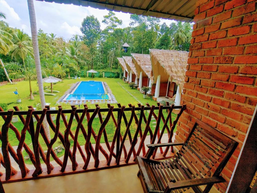 Airport Resort photo 2