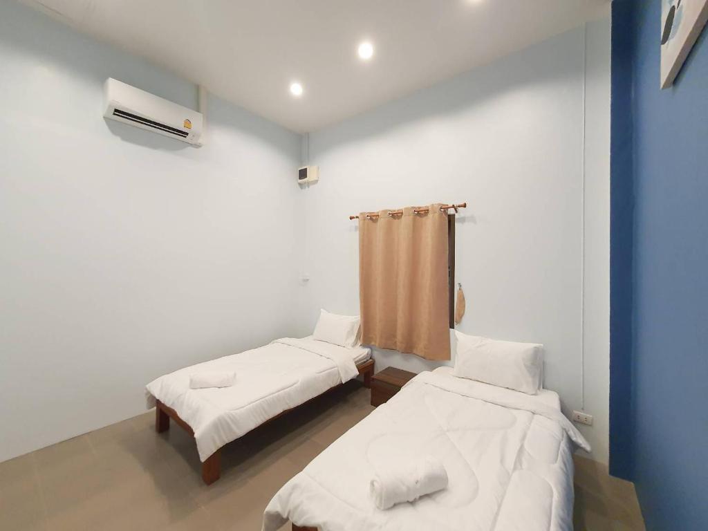 We Hostel Khaolak photo 3