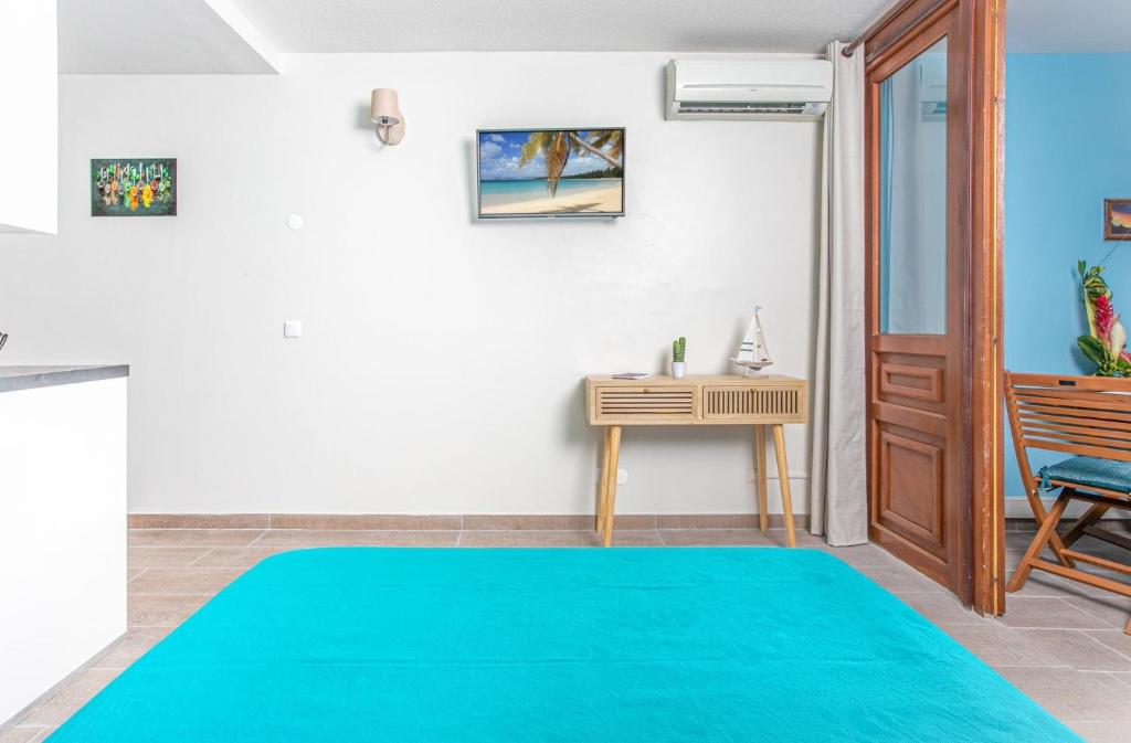 Studio Corail 5 min à pied de la plage - 1BR Studio 5min walk from nice beach photo 4