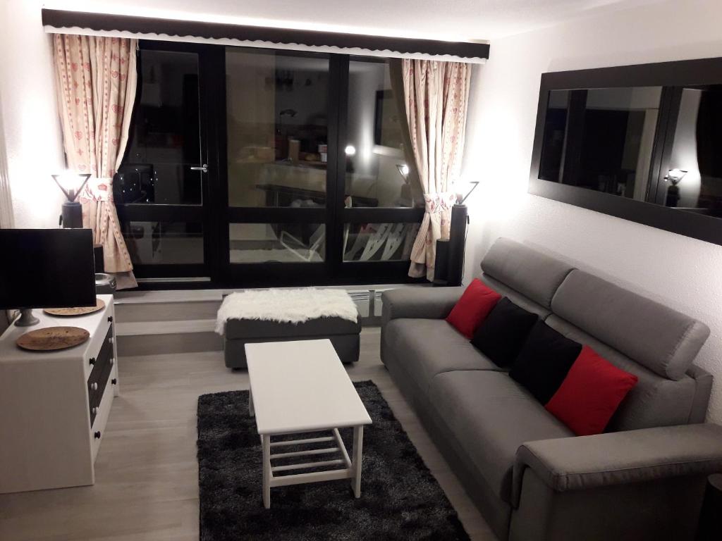 Appartement 4/6 pers plein sud. Front de neige photo 3