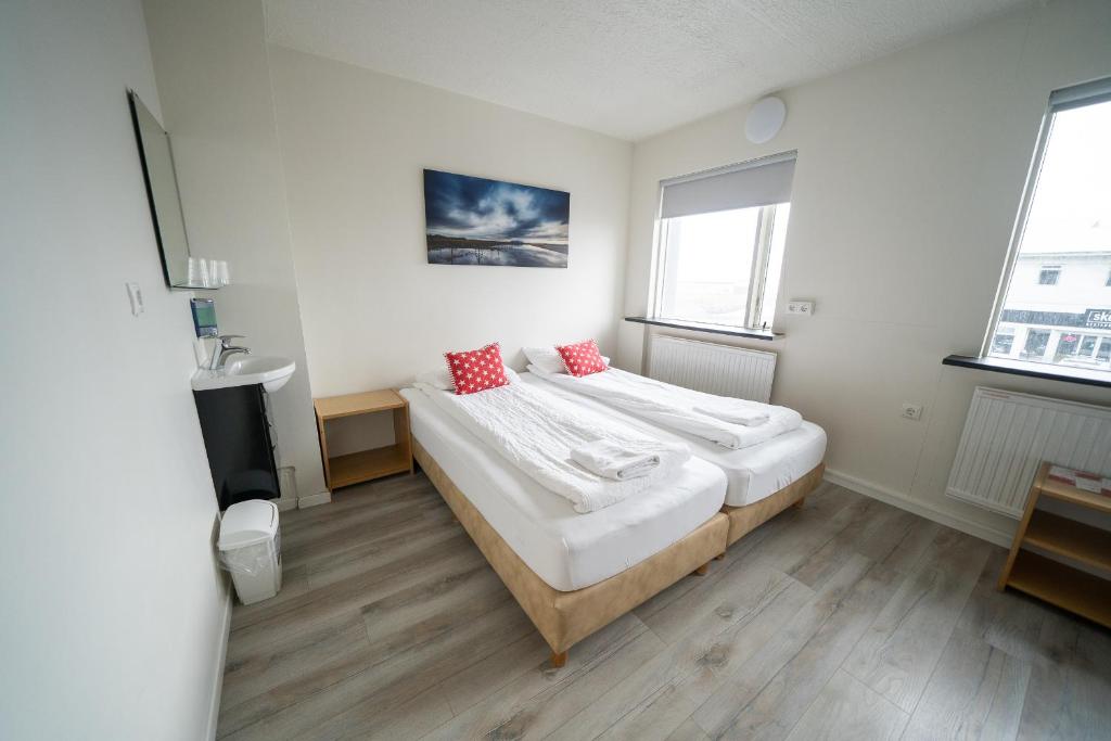 North Star Guesthouse Olafsvik photo 2